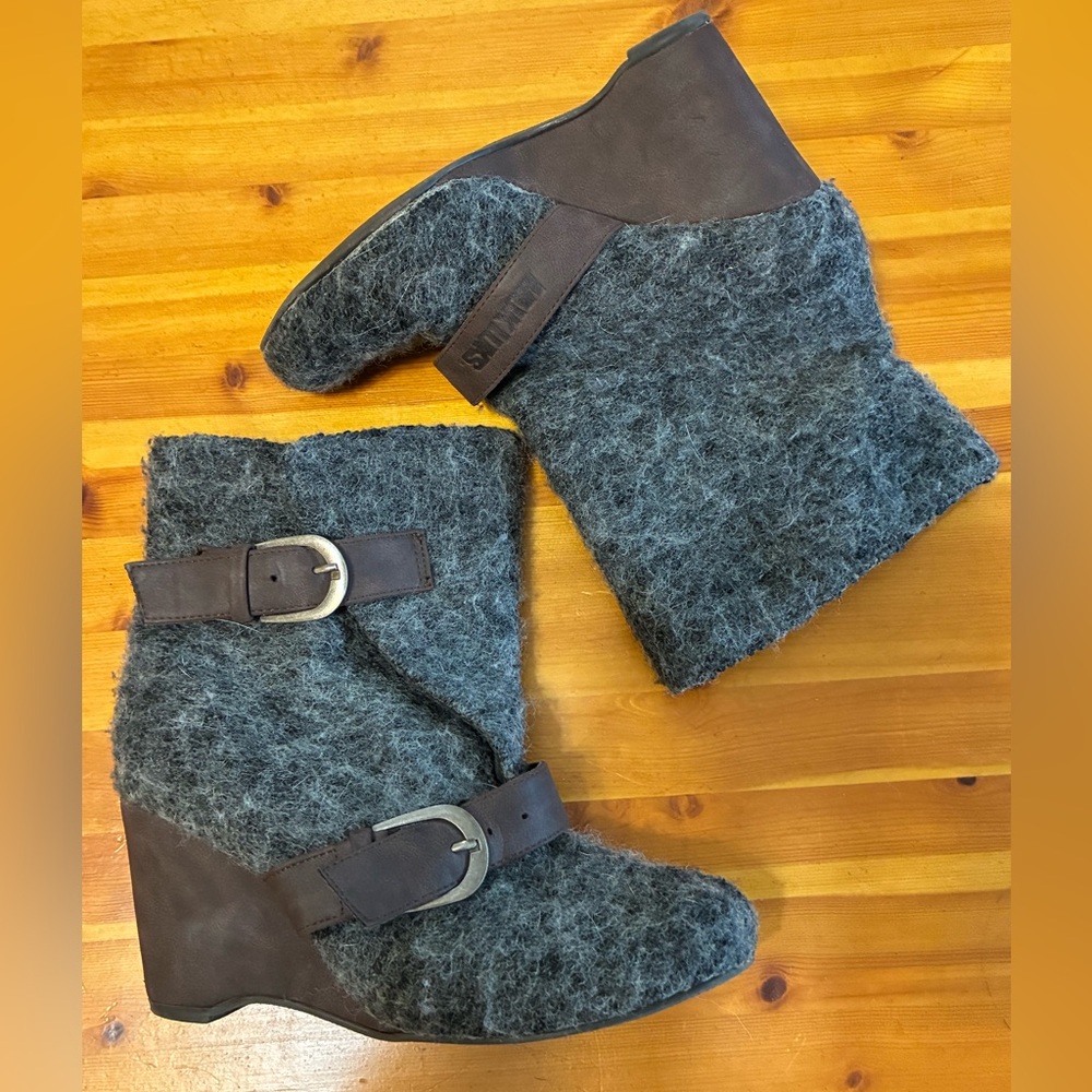Muk Luks Gray Felt and Brown Leather Buckle Wedge Ankle Boots